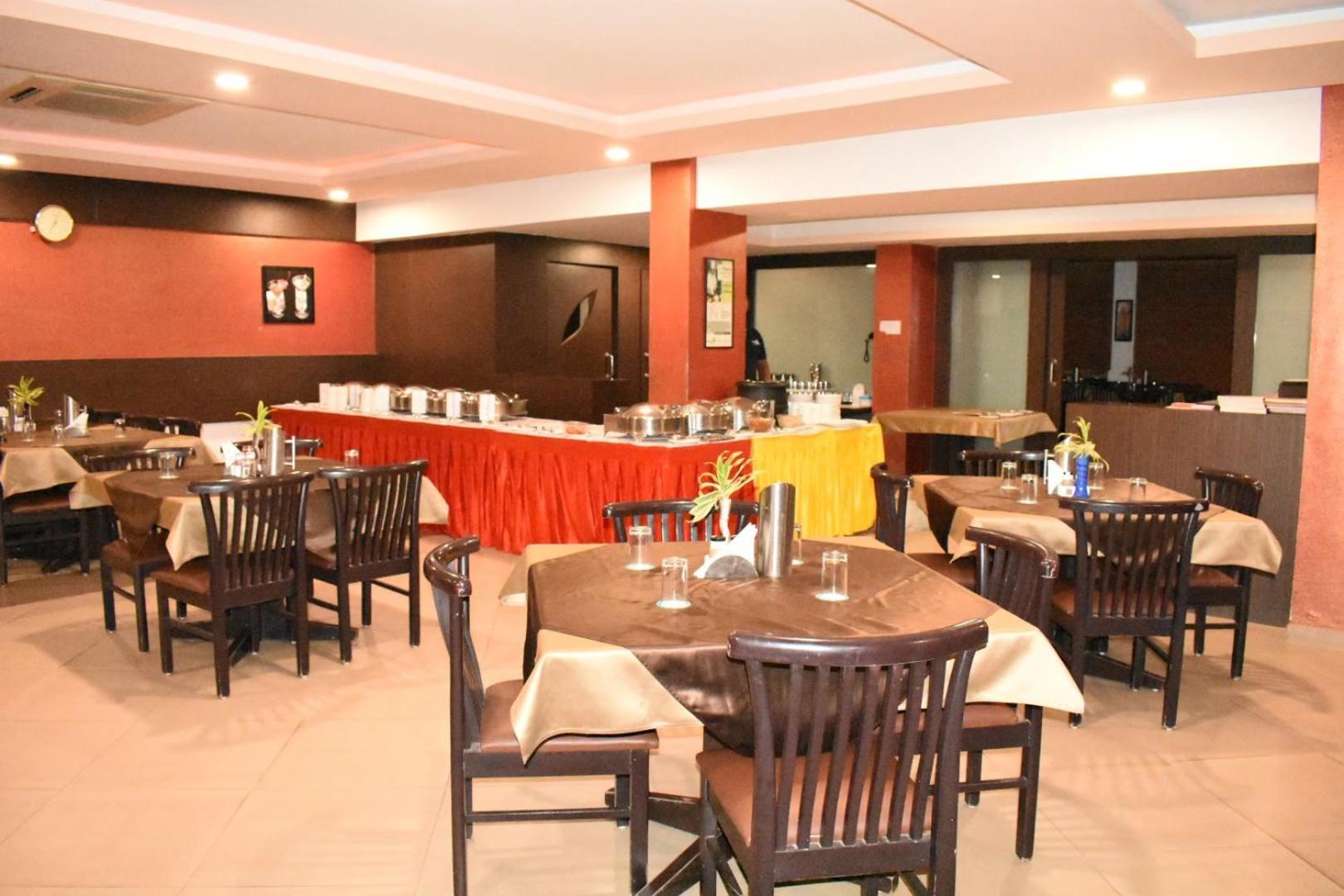 Goverdhan Greens Resort Dwarka L Hotels In Dwarka Ngoại thất bức ảnh