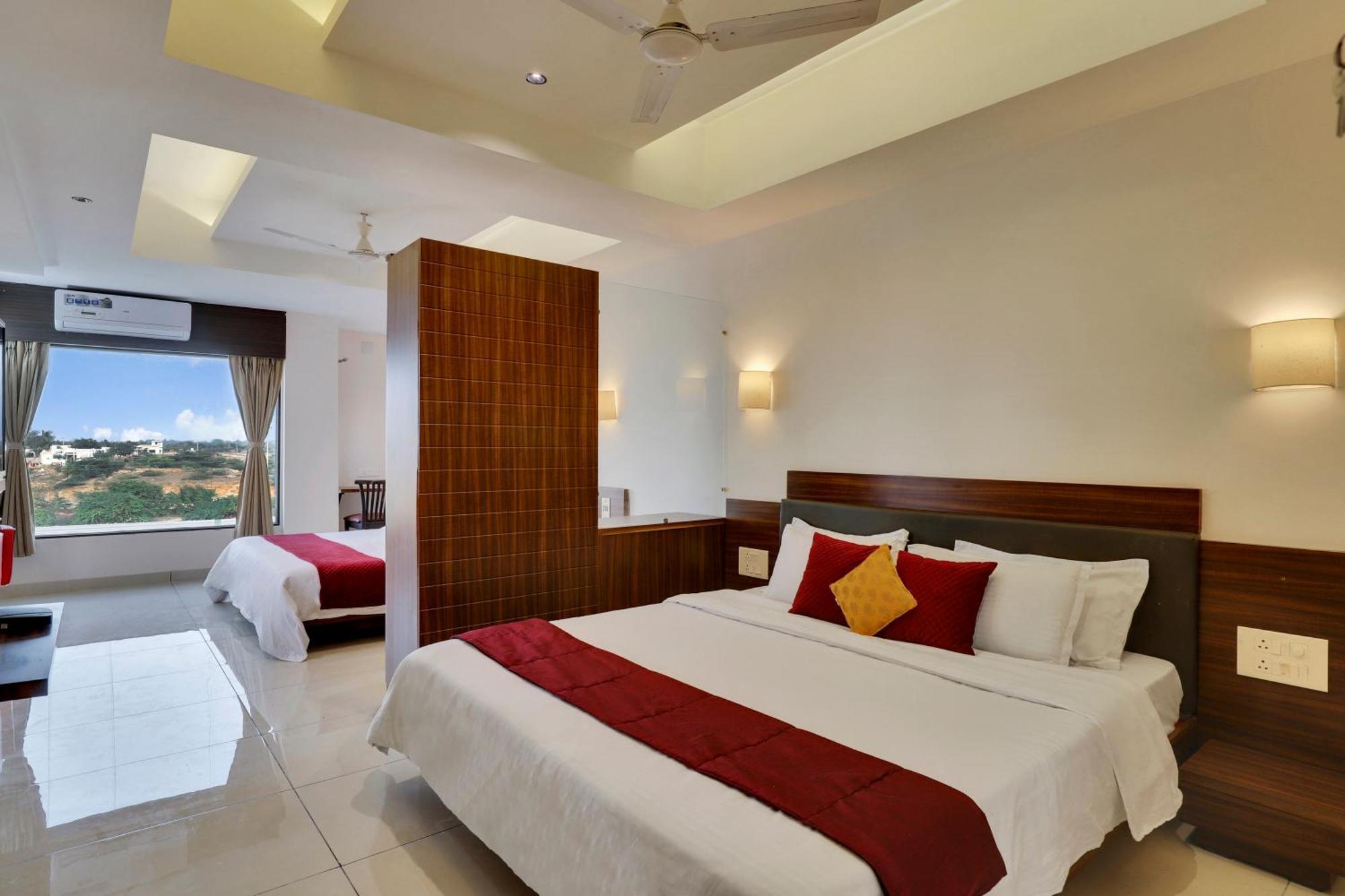 Goverdhan Greens Resort Dwarka L Hotels In Dwarka Ngoại thất bức ảnh