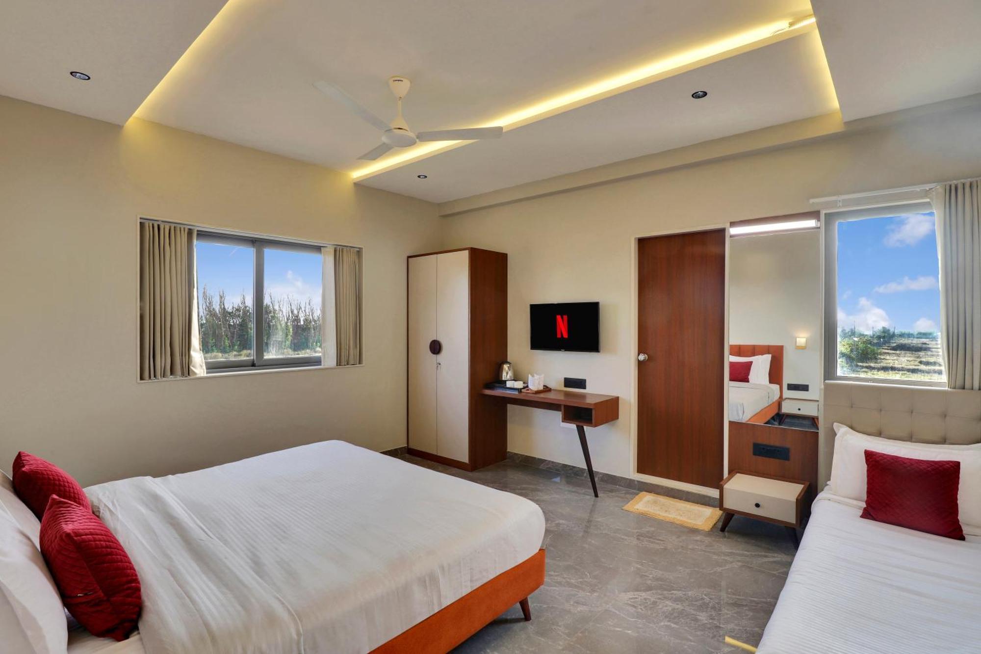Goverdhan Greens Resort Dwarka L Hotels In Dwarka Ngoại thất bức ảnh