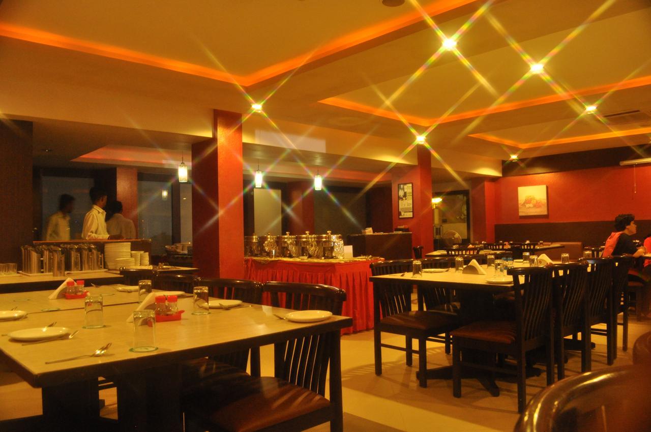 Goverdhan Greens Resort Dwarka L Hotels In Dwarka Ngoại thất bức ảnh