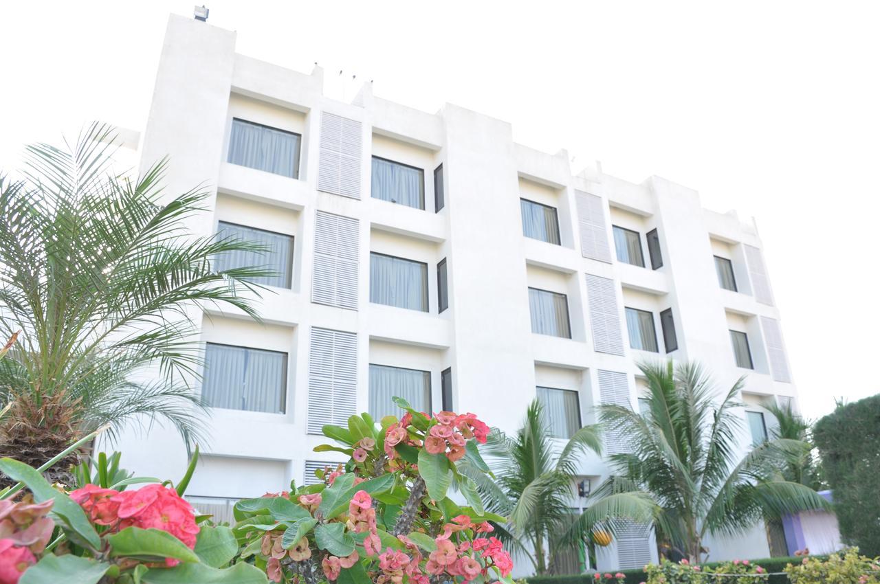Goverdhan Greens Resort Dwarka L Hotels In Dwarka Ngoại thất bức ảnh