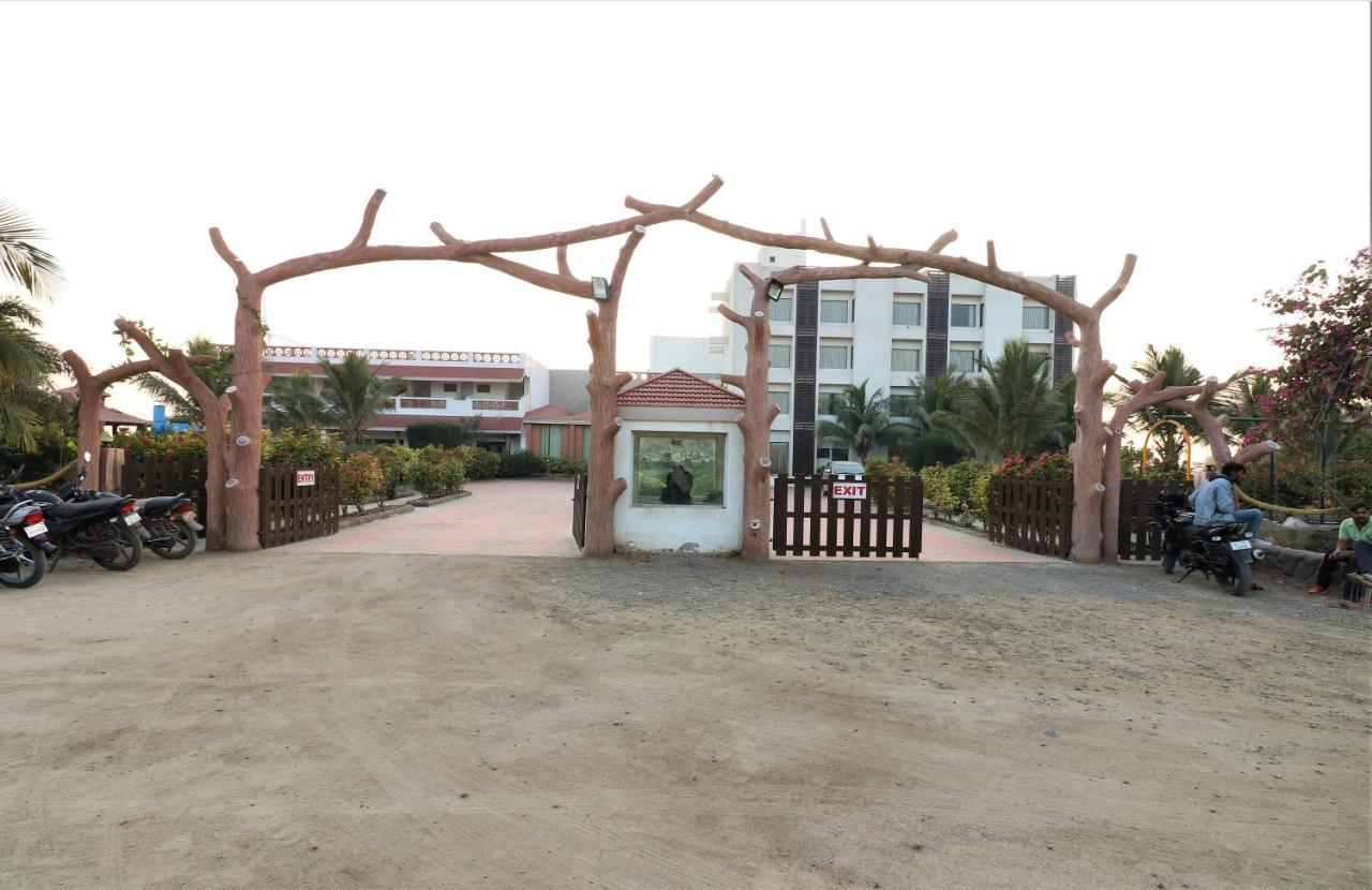 Goverdhan Greens Resort Dwarka L Hotels In Dwarka Ngoại thất bức ảnh